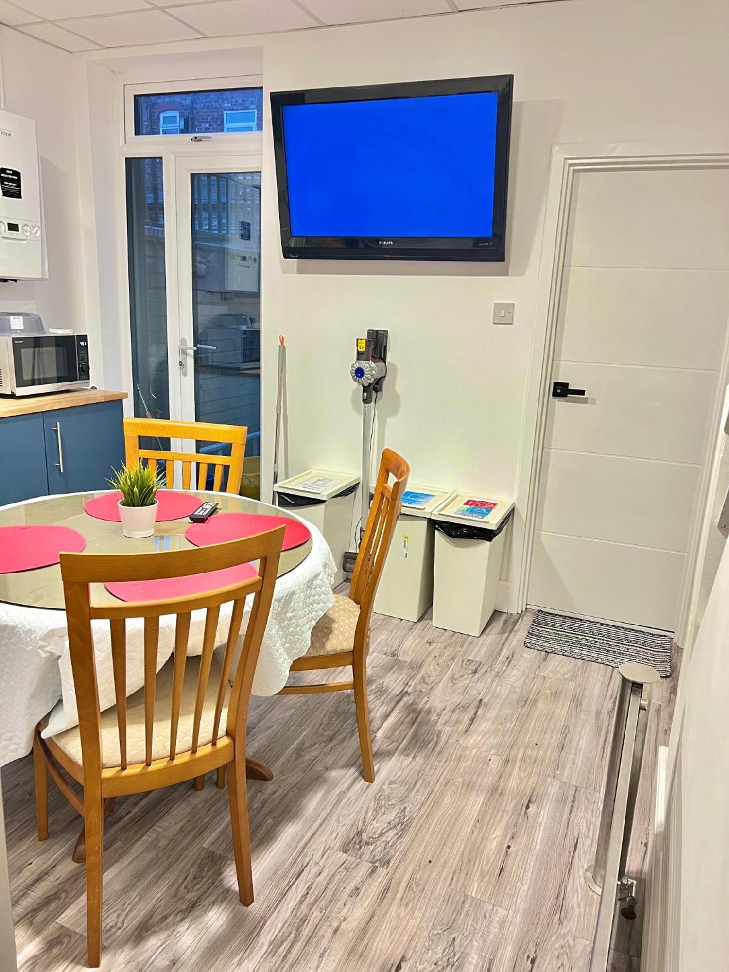 Lux En-Suite Coop Arena Mancity Stadium Piccadilly Manchester Extérieur photo
